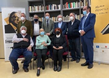 Darío Villanueva recibe este miércoles el Premio Francisco Umbral al libro del año 2021