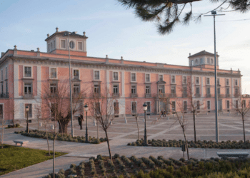 Boadilla celebra el I Mercado de los Jardines del Palacio