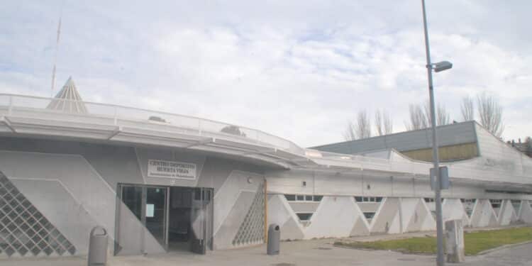 El Ayuntamiento envía requerimiento a empresa concesionaria piscina Valle de la Oliva para “subsanar” los precios