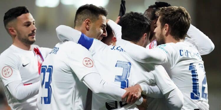 El Rayo recibe esta tarde al Zamora con la vista puesta en el playoff de ascenso