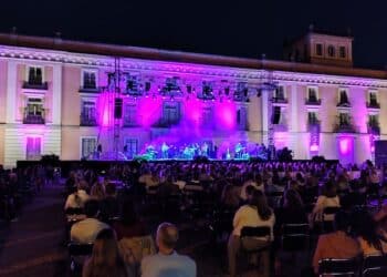 Raphael, Pasión Vega, Ara Malikian y Lori Meyers actuarán en Las Veladas del Palacio de Boadilla