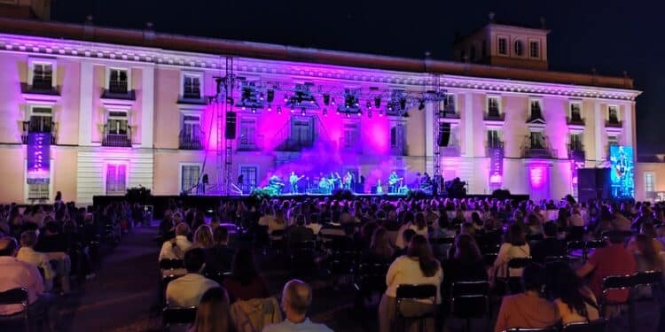 Raphael, Pasión Vega, Ara Malikian y Lori Meyers actuarán en Las Veladas del Palacio de Boadilla