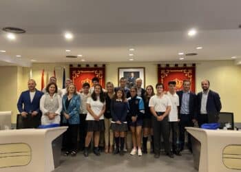 Alumnos del colegio Virgen de Lourdes realizan sus prácticas en el Ayuntamiento