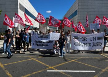 Segunda jornada de paros parciales de los celadores del Puerta de Hierro para solicitar mejora en sus condiciones salariales