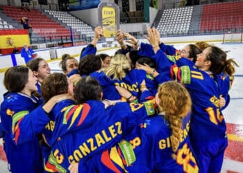 España se lleva el oro en el campeonato del mundo de hockey hielo