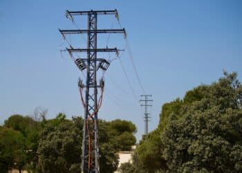 Soterramiento del cable aéreo que sobrevuela la Dehesa de Navalcarbón