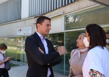 El secretario general del PSOE de Madrid denuncia la “situación insostenible” del Centro de Salud Mental