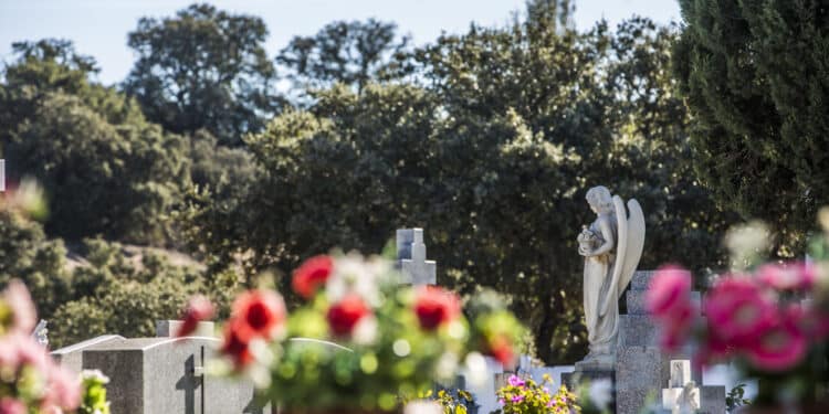 Las Rozas amplía el horario de visita a los cementerios