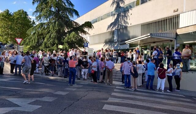 Los vecinos denuncian la situación de las urgencias del Cerro del Aire