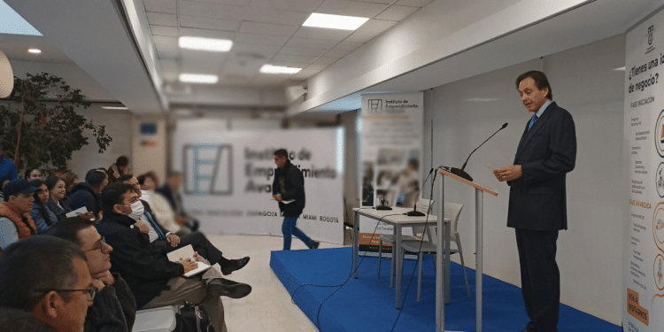 El IEA acoge la segunda misión para la formación de empresarios colombianos
