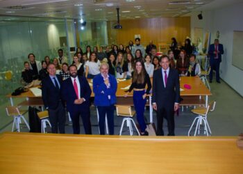 Lorenzo Caprile define el diseño de moda como “una industria durísima, más que un arte” en la puesta de largo de la nueva etapa del Centro Superior de Diseño HAC_R