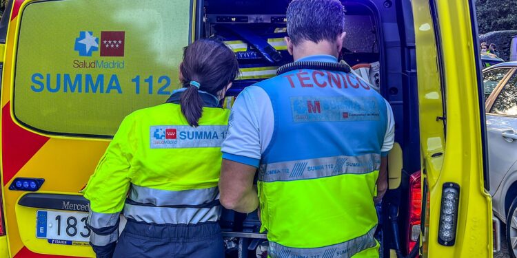 Muere un trabajador de 59 años tras precipitarse desde una altura de tres metros