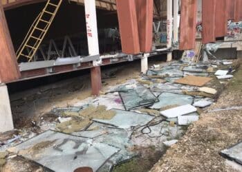 Aprobada la moción del suelo de la London School of Economics