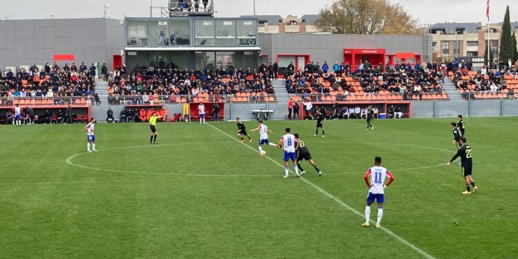 El Rayo mereció más ante el Real Madrid Castilla que gana y se coloca segundo