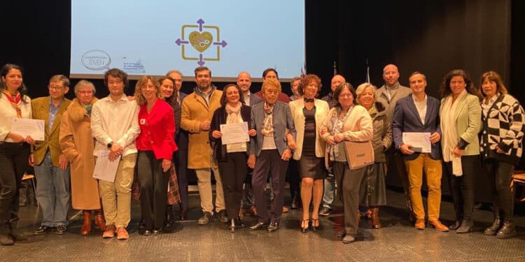 Homenaje a los más de 1.000 voluntarios que prestan su ayuda desinteresadamente en la localidad