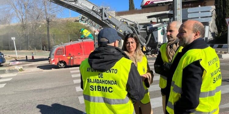 Comienza una operación para volver a asfaltar varias calles y recuperar parques en Majadahonda