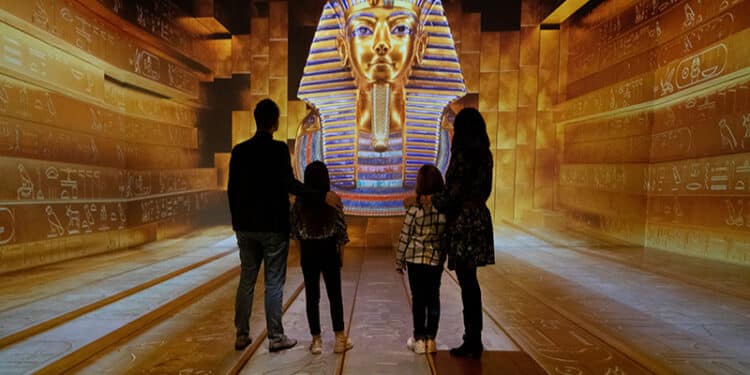 Planes para abril en Madrid: del hipódromo a los musicales de los 90