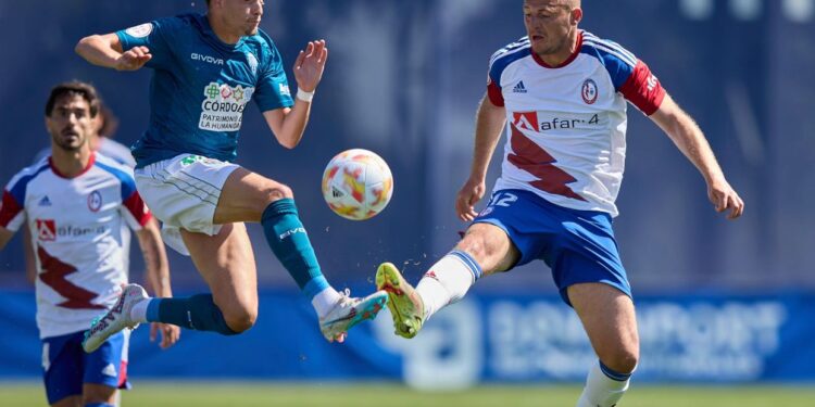 El Rayo Majadahonda se aleja del descenso tras su victoria ante el Córdoba por 1-0