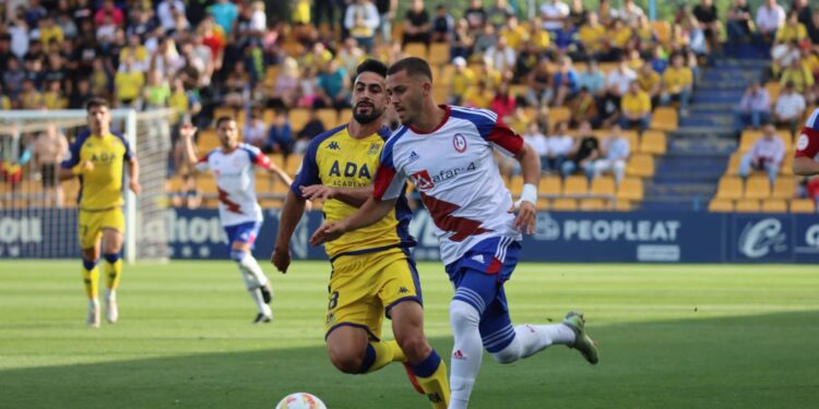 El Rayo Majadahonda no puede con el líder y cae 2-1 ante el Alcorcón