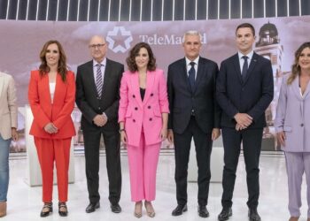 En Papel analiza el debate de los candidatos a la Comunidad en Telemadrid