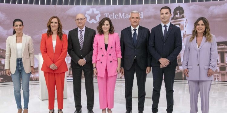 En Papel analiza el debate de los candidatos a la Comunidad en Telemadrid