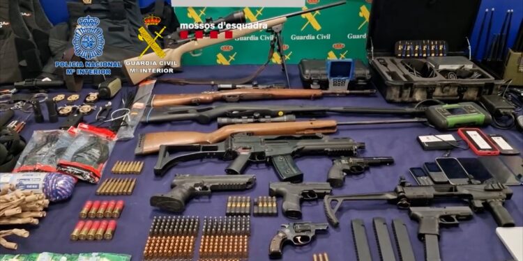 Desarticulado el grupo que atracó una óptica en Majadahonda