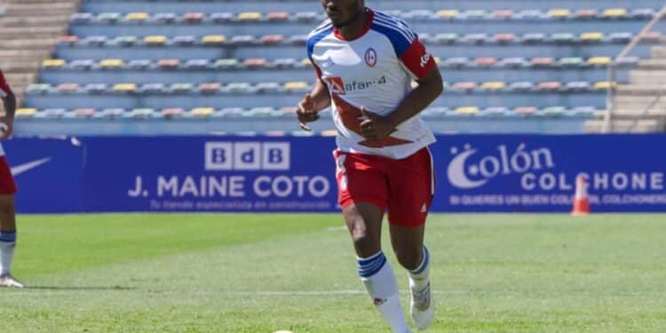 El Rayo Majadahonda suma un punto contra el San Fernando que huele a salvación