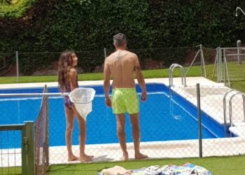 Cruz Roja da una serie de recomendaciones para evitar accidentes y disfrutar de la piscina este verano