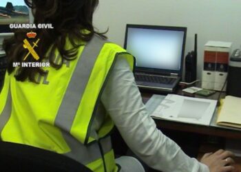 La Guardia Civil detiene a los integrantes de un grupo que pidió un préstamo usando documentación falsa