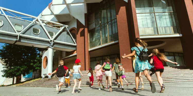 El Ayuntamiento desmiente los rumores de supuestos secuestradores en entornos escolares y parques