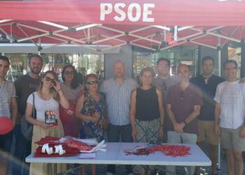 La vicepresidenta Teresa Ribera, presenta a los vecinos de Majadahonda el programa del PSOE