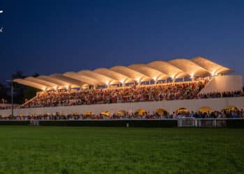 El Hipódromo de La Zarzuela pone el broche final a “las Noches del Hipódromo”