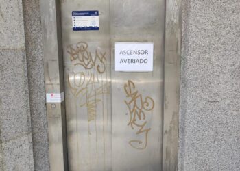 El PSOE denuncia “mal mantenimiento” de los edificios públicos