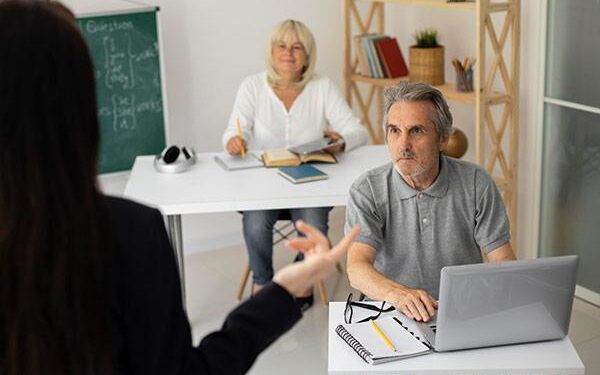 Se activa el programa formativo para adultos con nuevos cursos y conferencias