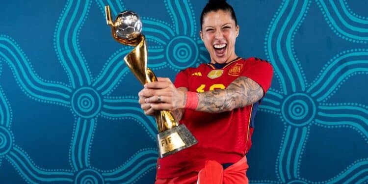 El Rayo se suma a la lista de instituciones que salen en defensa de Jenni Hermoso