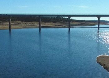 El Canal de Isabel II aclara que los malos olores en el agua del noroeste madrileño se deben a las algas