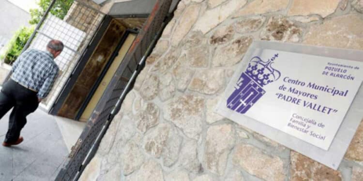 Pozuelo de Alarcón ofrece atención psicosocial a mayores para prevenir la soledad