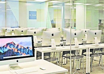 Hacer Creativo pasa lista para cursar Diseño Gráfico y Diseño de Moda