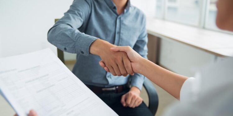 Ana Camins: “Queremos que todos los comercios, empresas y pymes conozcan y utilicen el portal de empleo”