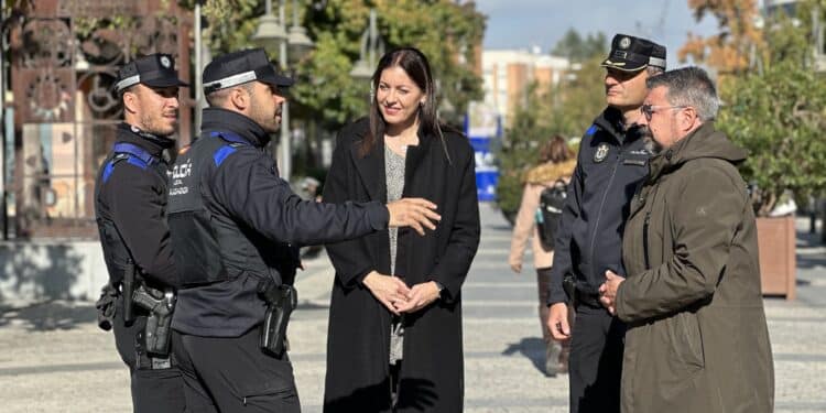 La Policía Local pone en marcha un nuevo dispositivo de patrullas a pie por la zona centro