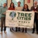 Las Rozas recibe la bandera de la FAO “Tree Cities of the World” por su gestión del arbolado urbano en 2022