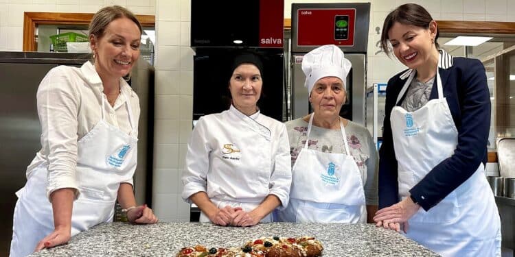 Repostería navideña e intergeneracional en el instituto María de Zayas