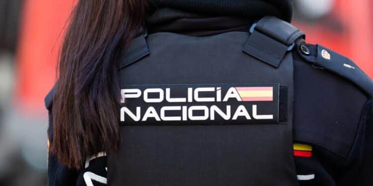 La Policía Nacional detiene a cuatro varones por robar en 23 bares y salones de juegos de la Comunidad de Madrid por el método del mazazo