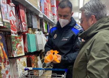 La Policía Local de Majadahonda inspecciona la seguridad de los juguetes