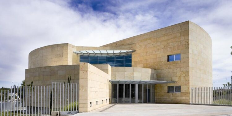 Majadahonda amplía el horario de la sala de estudio en la Biblioteca Francisco Umbral