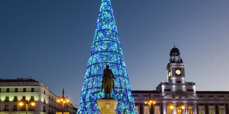 La Puerta del Sol ya se prepara para recibir el año 2024