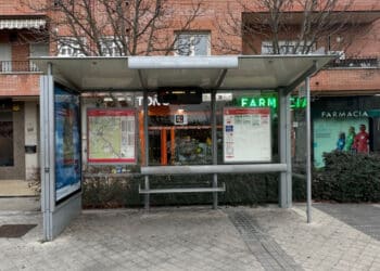 Pozuelo suma una veintena de marquesinas nuevas en su plan de renovación