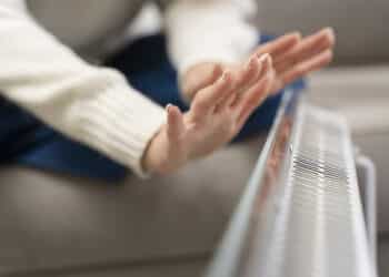 Los consejos de la Comunidad de Madrid para prevenir riesgos con los aparatos de calefacción y las conducciones de agua durante la ola de frío