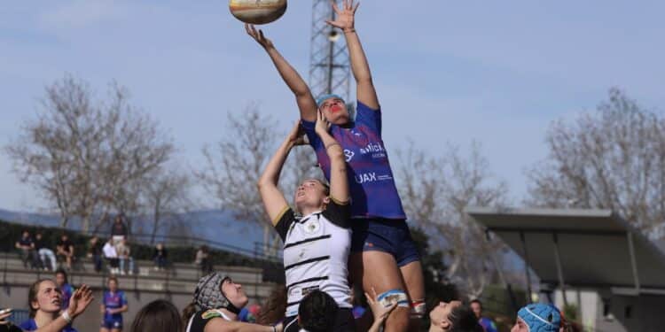 Las Rhinas vuelven a liderar la Liga Iberdrola