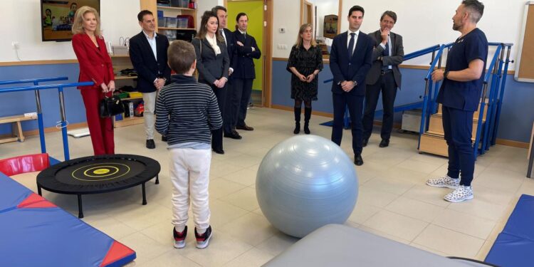 La Comunidad de Madrid extiende el programa de salud mental a todos los centros de Educación Especial sostenidos con fondos públicos